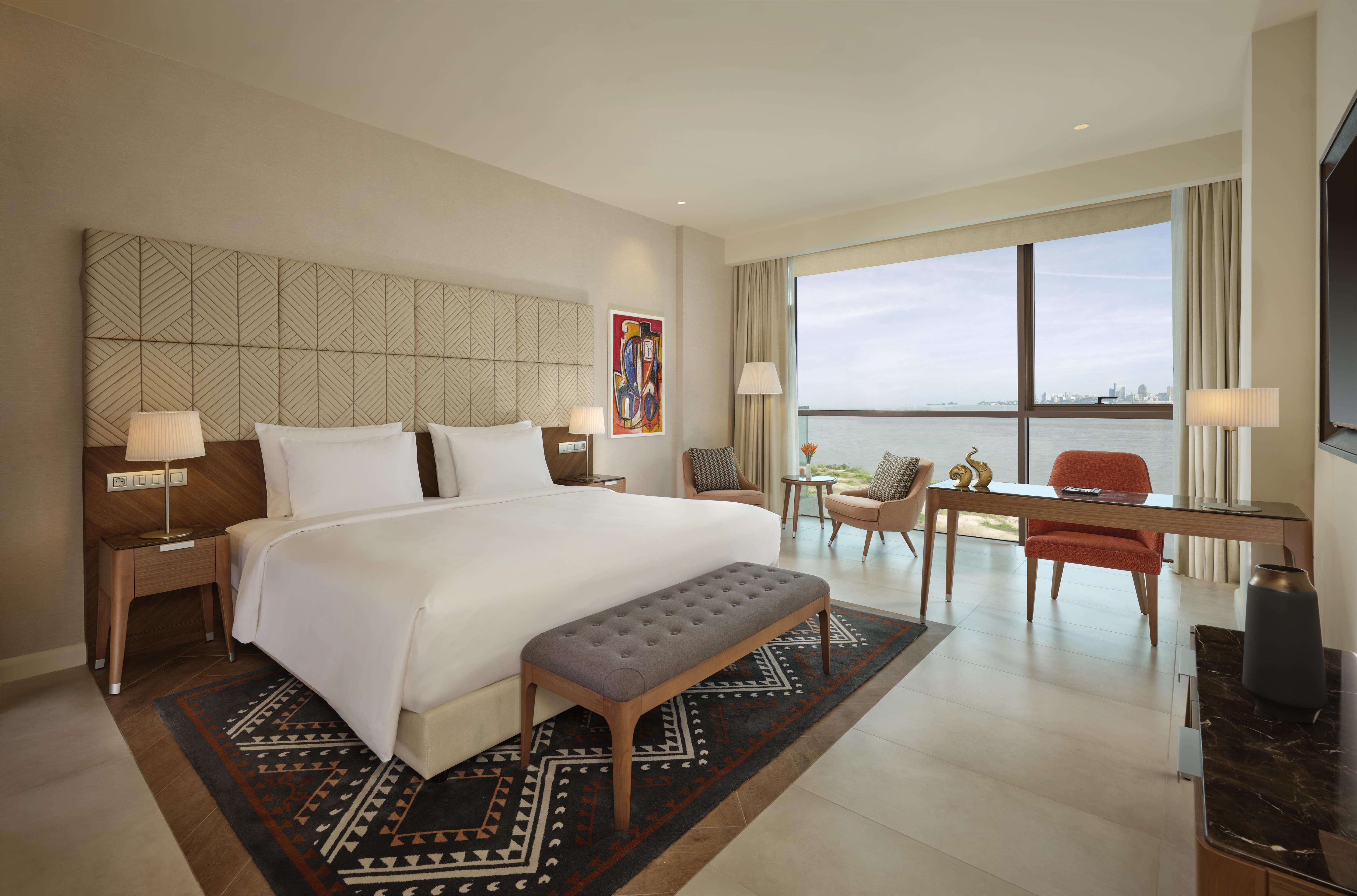 deluxe-room-river-view